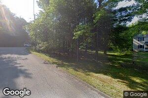 8 Moose Ln, Hallowell, ME 04347