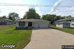 806 N Locust St, Avoca, IA 51521