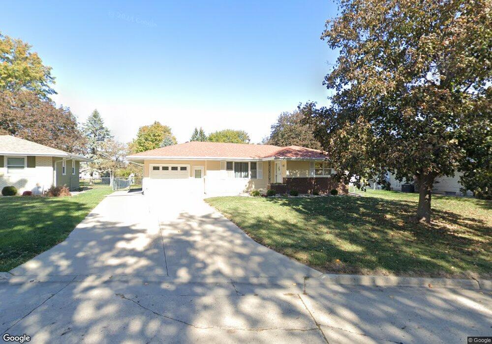 2200 N 2nd Ave E, Newton, IA 50208 - photo 1