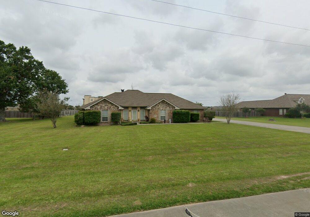 1702 N Crestview Dr, Lake Charles, LA 70605 - photo 1