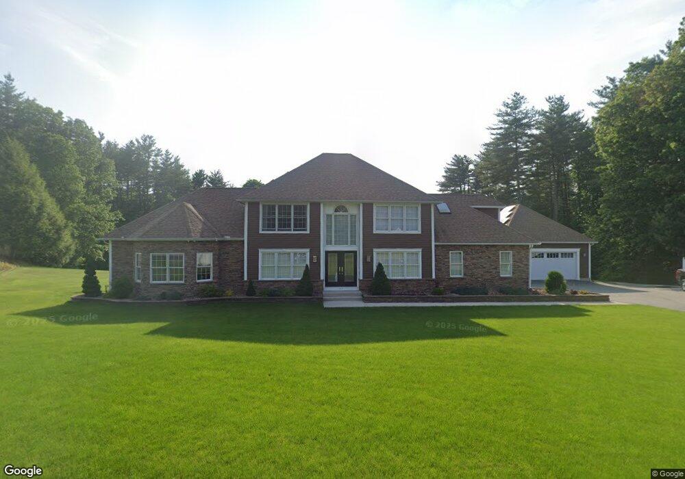 11 Nicole Cir, Southampton, MA 01073 - photo 1