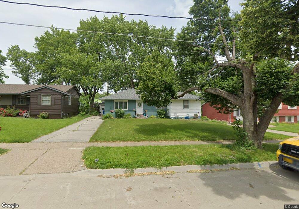 2622 Wedgewood Rd, Des Moines, IA 50317 - photo 1