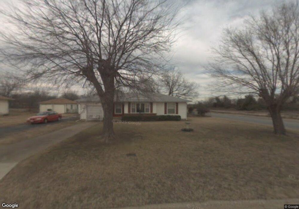 1717 E Peyton St, Sherman, TX 75090 - photo 1