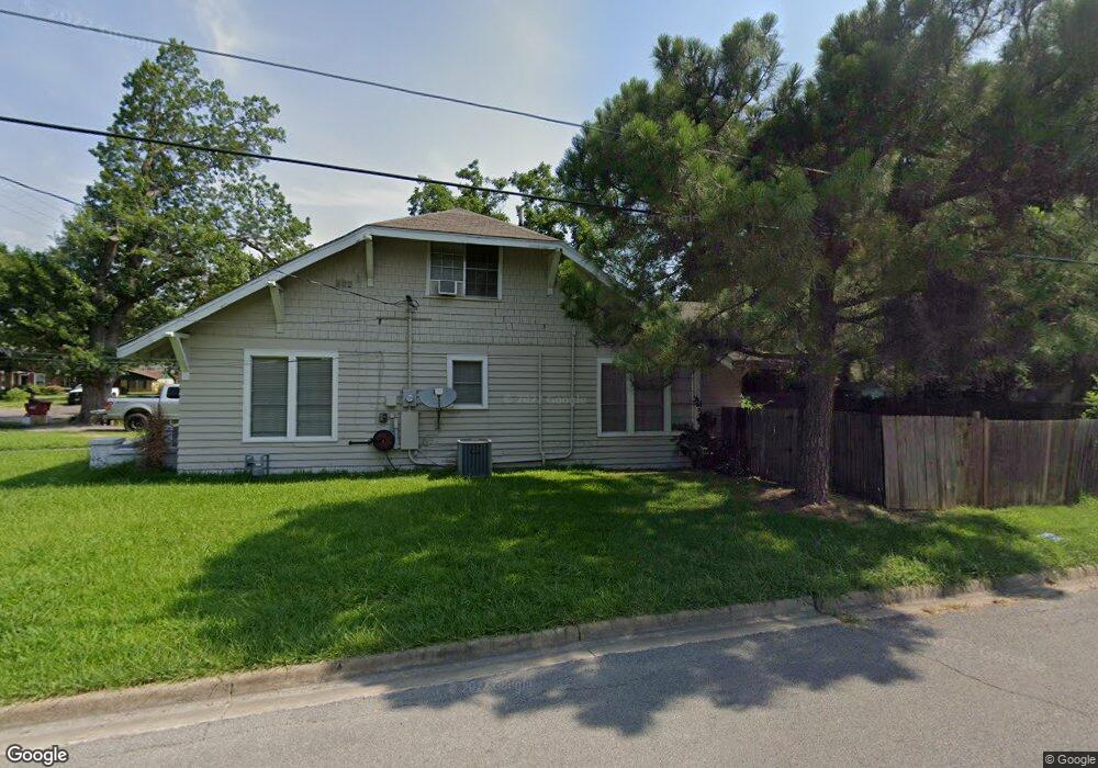 1002 Park Ave, Bonham, TX 75418 - photo 1