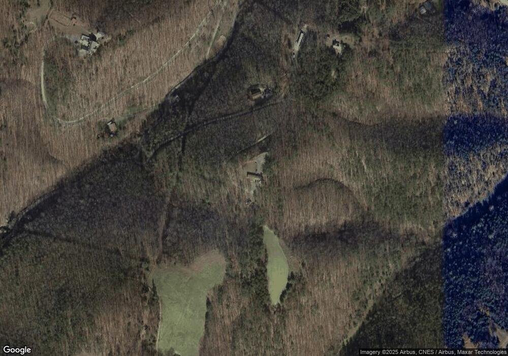 172 Hole in The Wall Dr, Petersburg, WV 26847 - photo 1