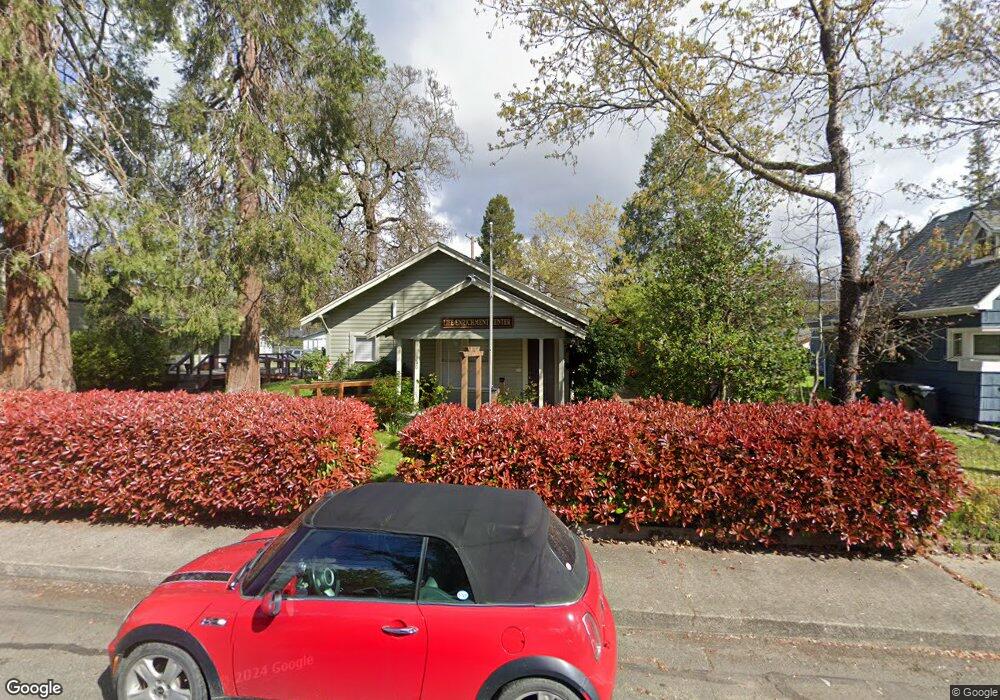 460 SW I St, Grants Pass, OR 97526 - photo 1