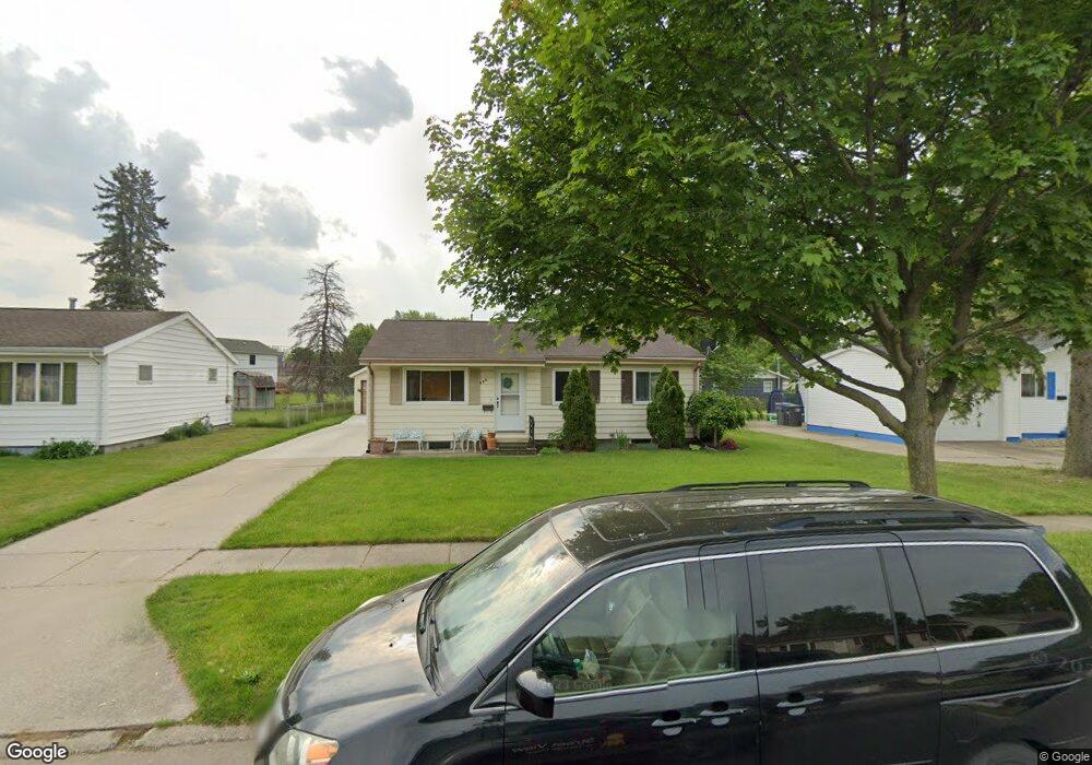 856 Hiawatha Dr, Elkhart, IN 46517 - photo 1