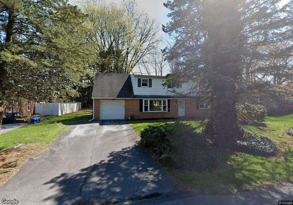 30 Walnut Dr, Ephrata, PA 17522 - photo 1