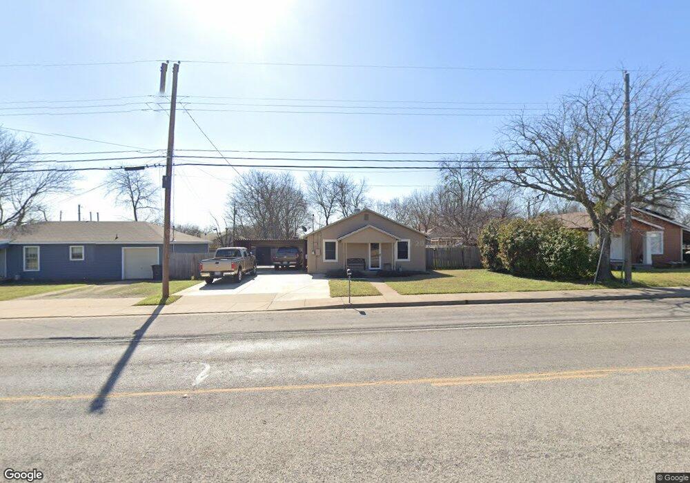 1113 Country Club Rd, Cleburne, TX 76033 - photo 1