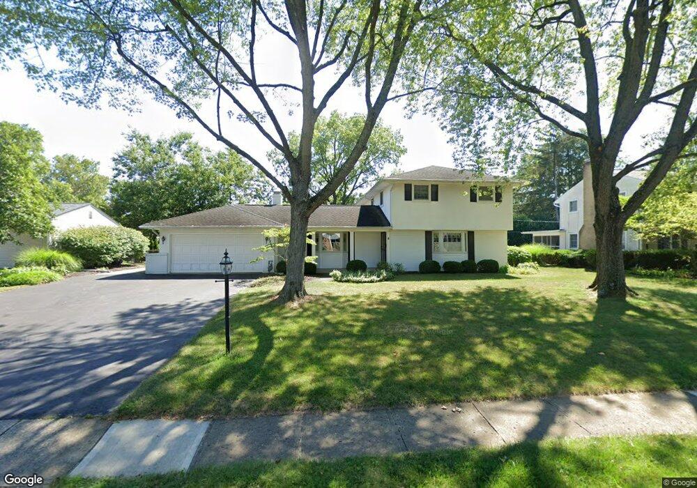 2860 Halstead Rd, Columbus, OH 43221 - photo 1