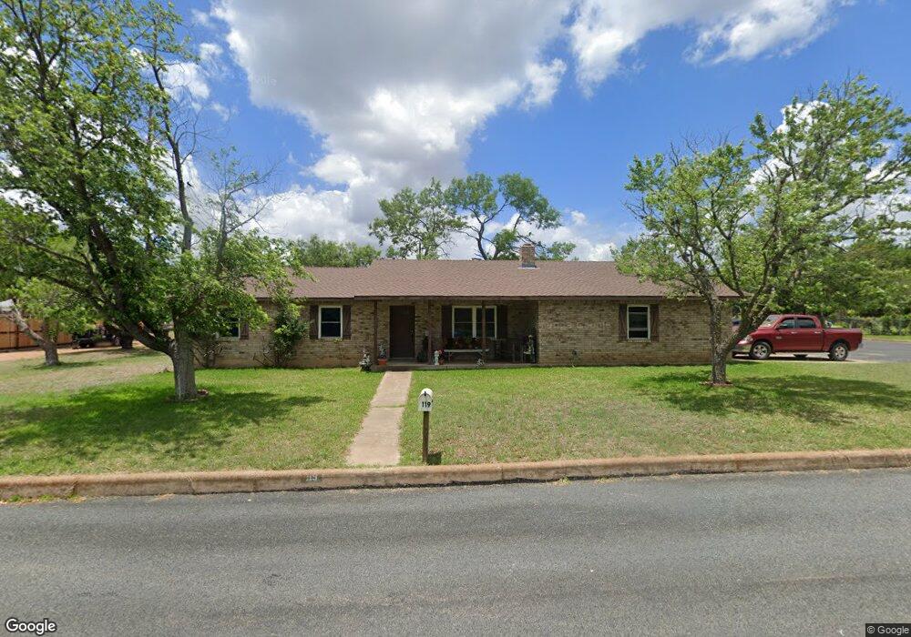 119 Crestwood Dr, Fredericksburg, TX 78624 - photo 1