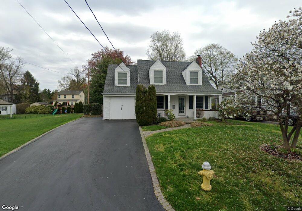 613 Maple Ct, Moorestown, NJ 08057 - photo 1