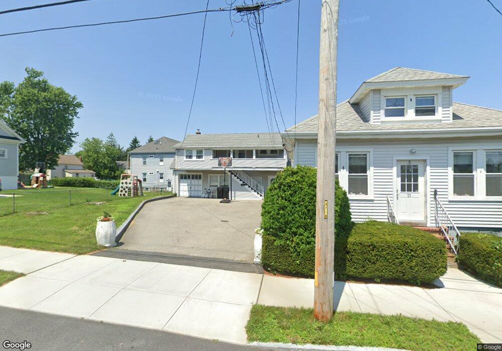 11 Bliss St, South Dartmouth, MA 02748 - photo 1