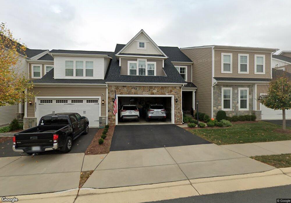 42863 Beaver Crossing Square, Ashburn, VA 20148 - photo 1