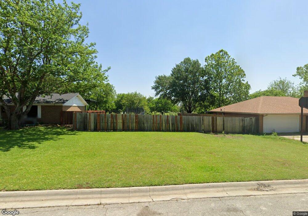 1908 Arkansas St, Gainesville, TX 76240 - photo 1