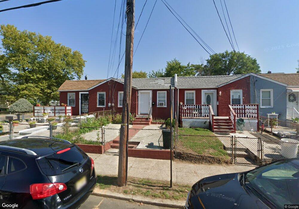 566 N 32nd St, Camden, NJ 08105 - photo 1