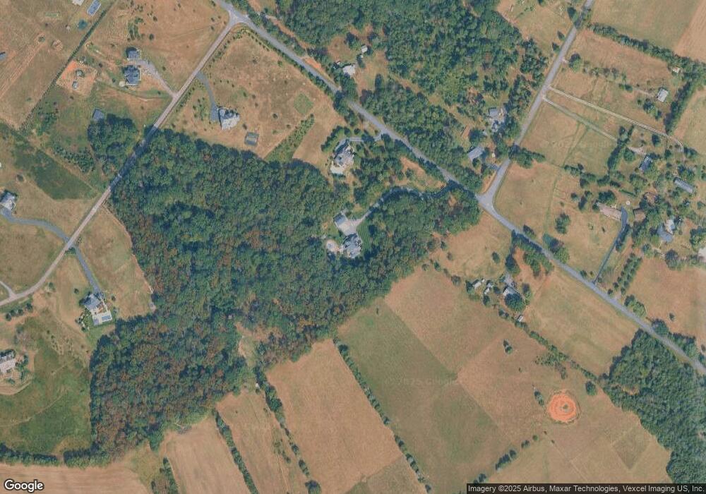 10801 Crockett Rd, Bristow, VA 20136 - photo 1