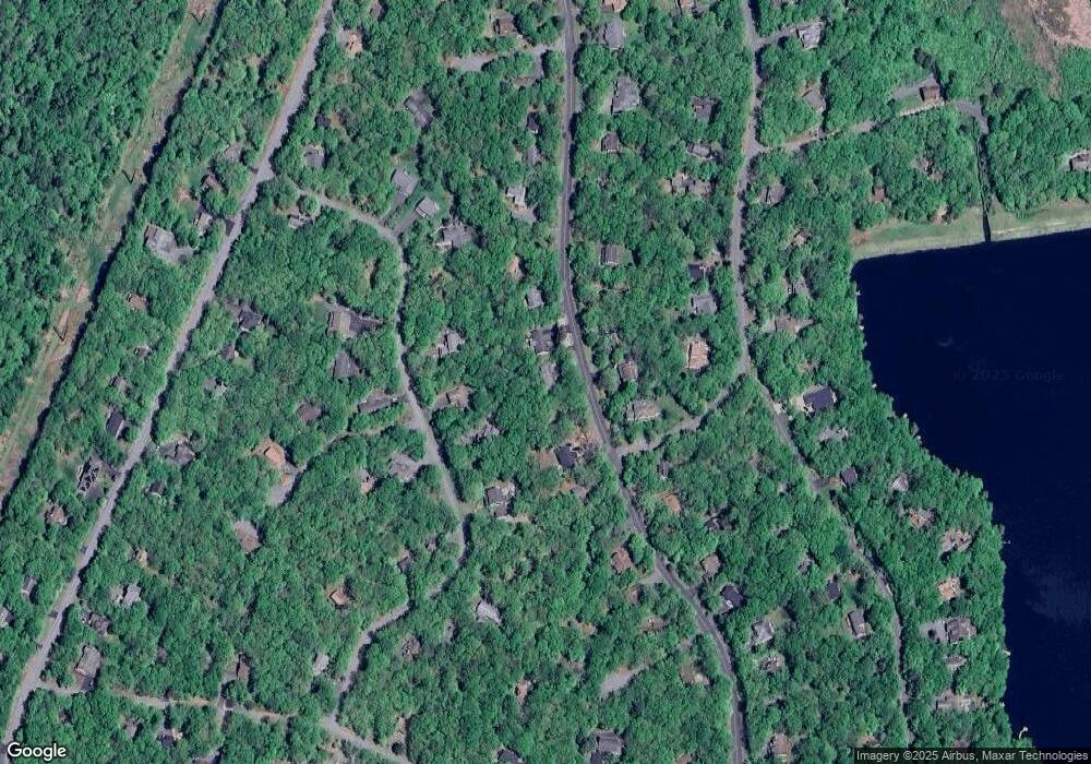 126 Rodeo Dr, Hawley, PA 18428 - photo 1