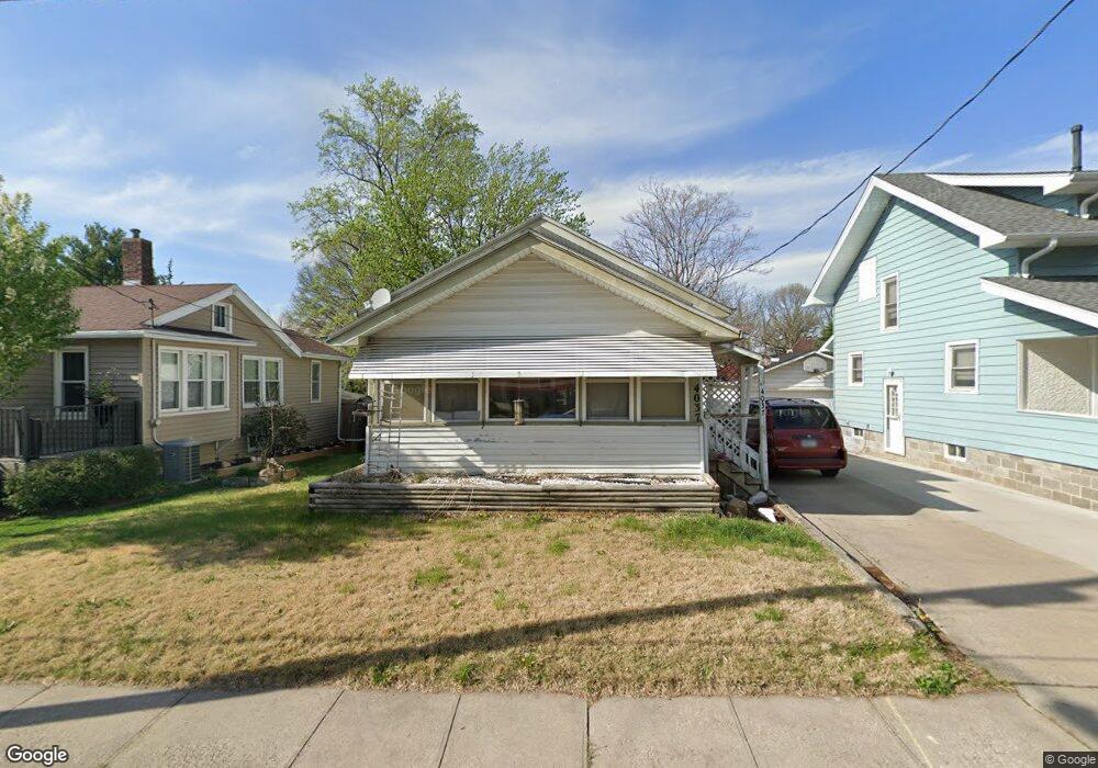 4037 Plainview Dr, Des Moines, IA 50311 - photo 1