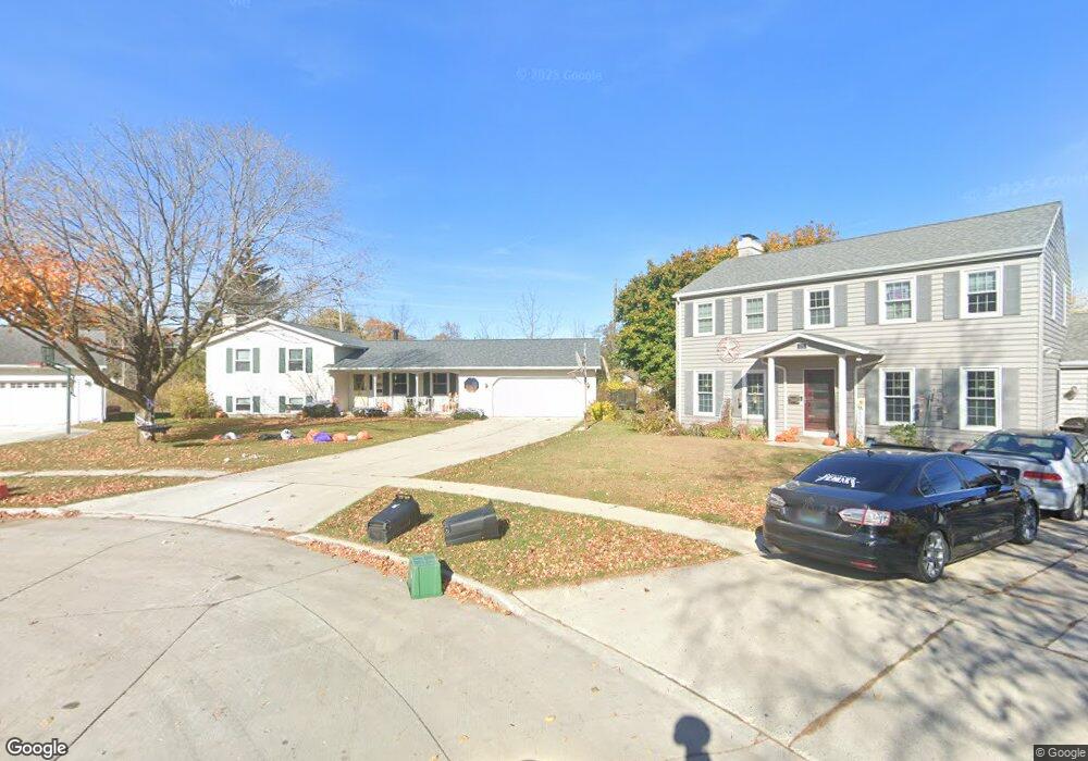 1730 Ahrens Ct, Manitowoc, WI 54220 - photo 1