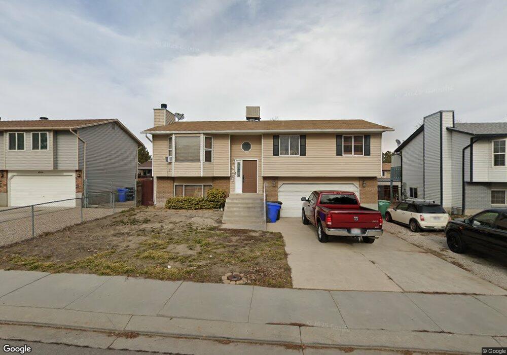 4938 W Barton Park Dr, West Jordan, UT 84081 - photo 1