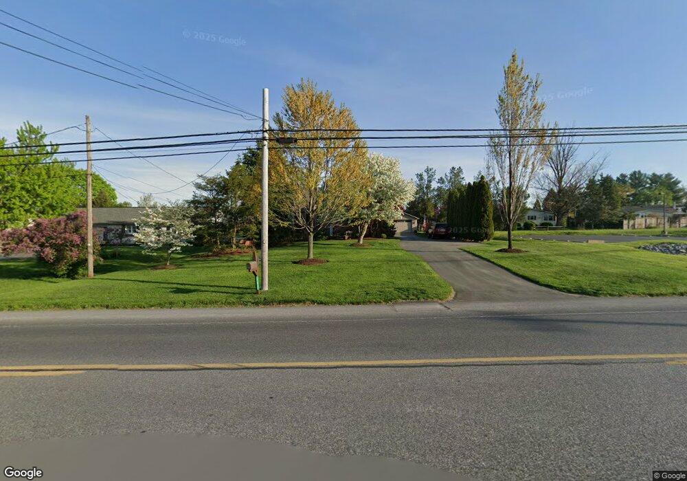 731 W Main St, New Holland, PA 17557 - photo 1