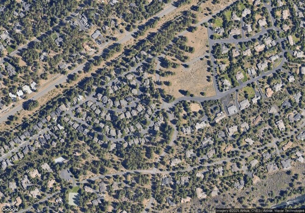 19582 Meadowbrook Dr, Bend, OR 97702 - photo 1