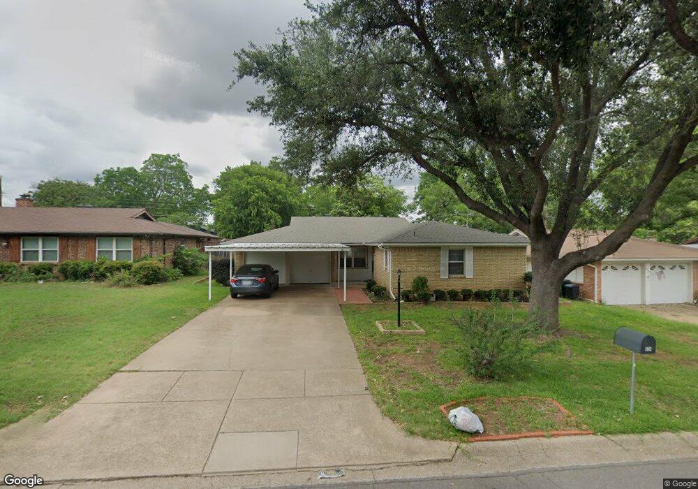 624 Oak Dr, Hurst, TX 76053 - photo 1