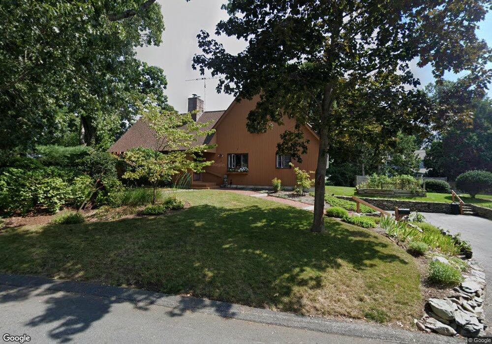 14 Maudsley Ave, Barrington, RI 02806 - photo 1