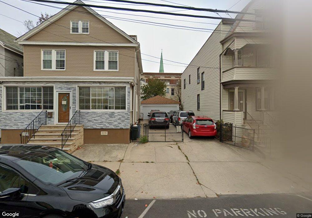 178 Pearsall Ave, Jersey City, NJ 07305 - photo 1