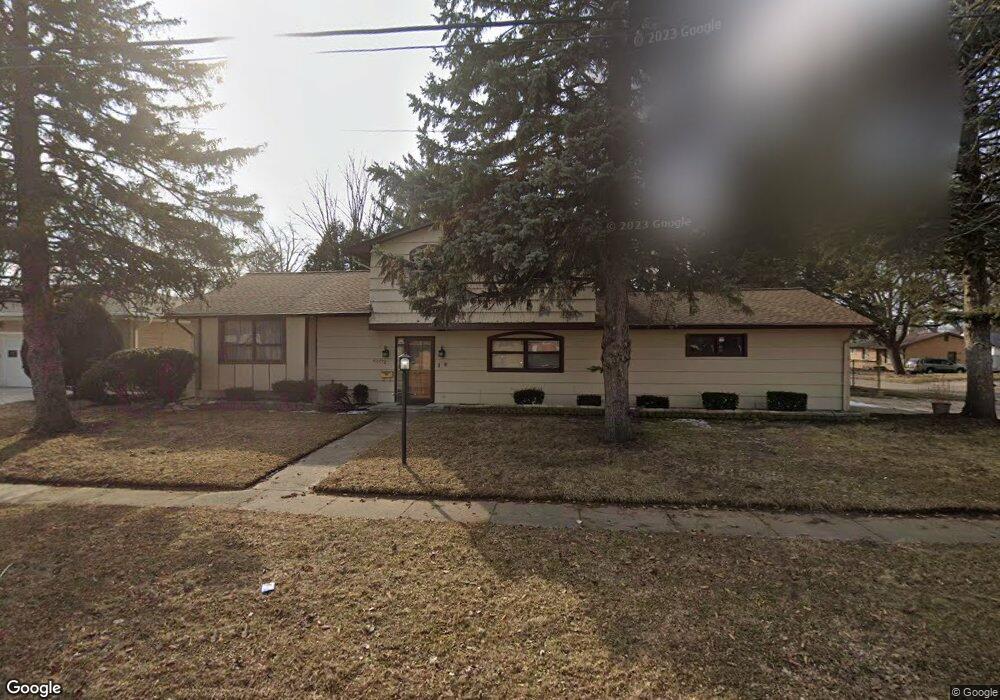 1902 Chelan St, Flint, MI 48503 - photo 1