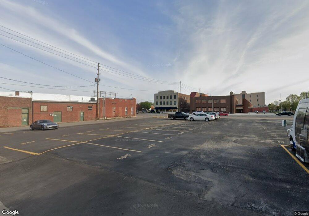 209 SW 6th Ave, Topeka, KS 66603 - photo 1