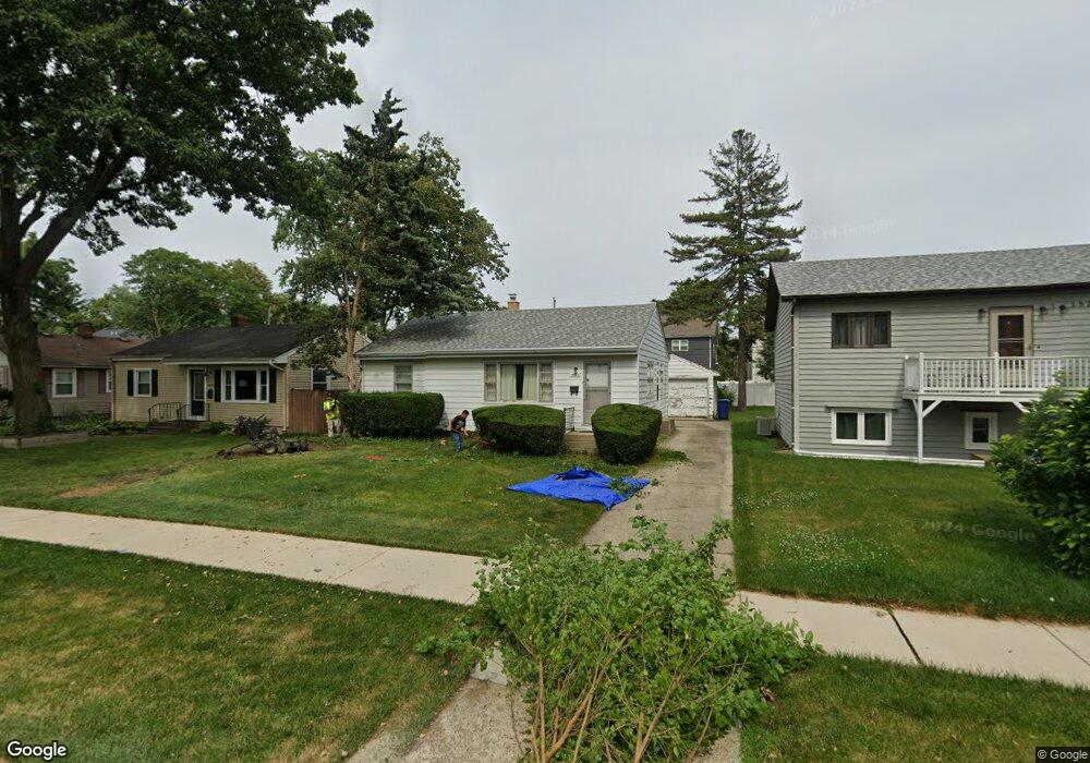 1332 N Eagle St, Naperville, IL 60563 - photo 1