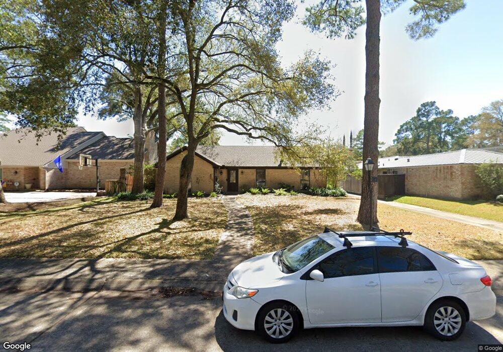 10051 Cedar Creek Dr, Houston, TX 77042 - photo 1
