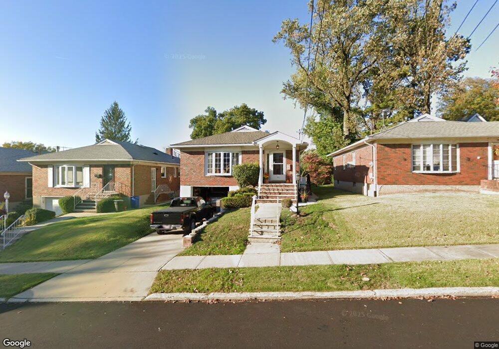 95 Benedict Ave, Staten Island, NY 10314 - photo 1