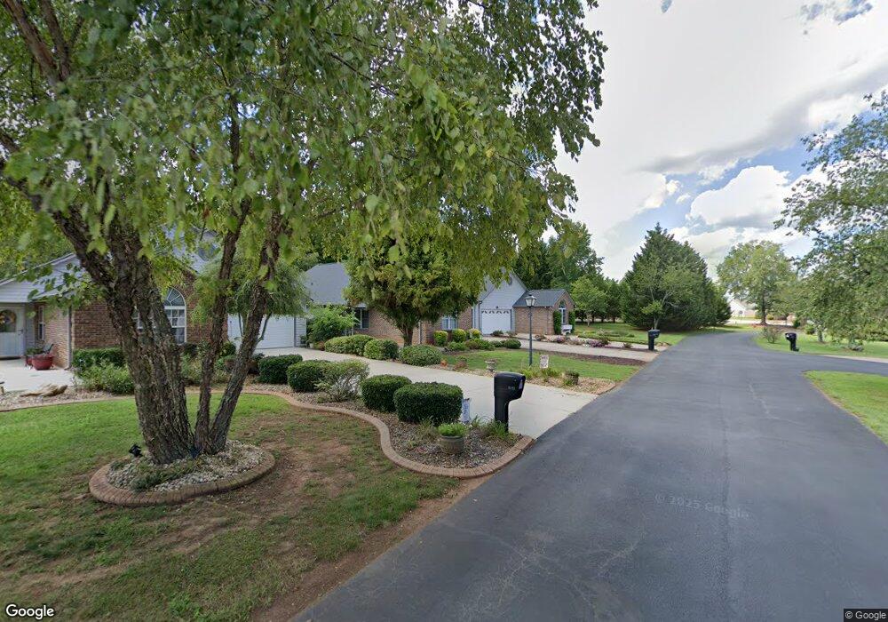 1323 Cobbs Glen Dr, Anderson, SC 29621 - photo 1