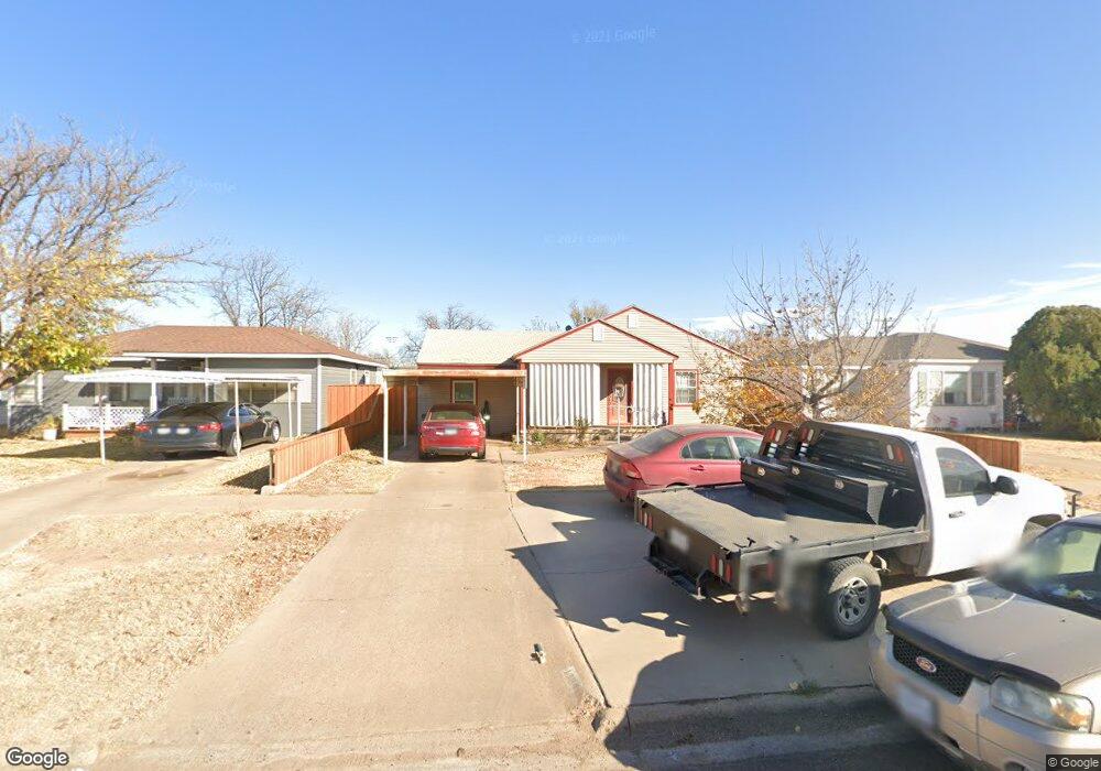 1304 Utica St, Plainview, TX 79072 - photo 1