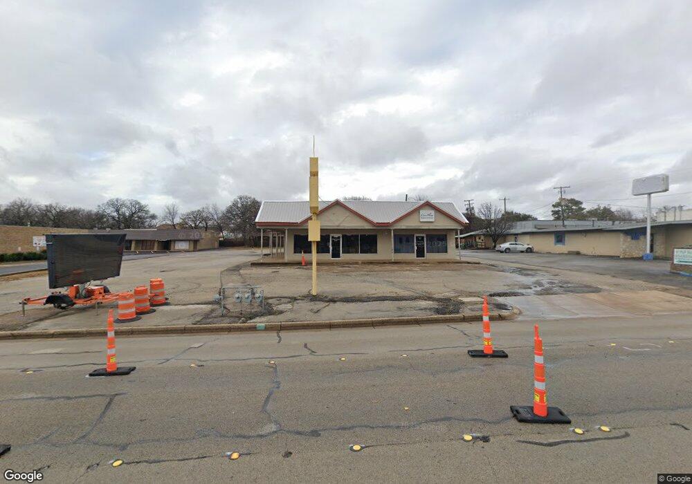 630 W Bedford Euless Rd, Hurst, TX 76053 - photo 1