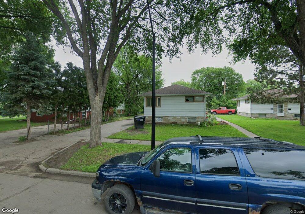 2515 9th St N, Fargo, ND 58102 - photo 1