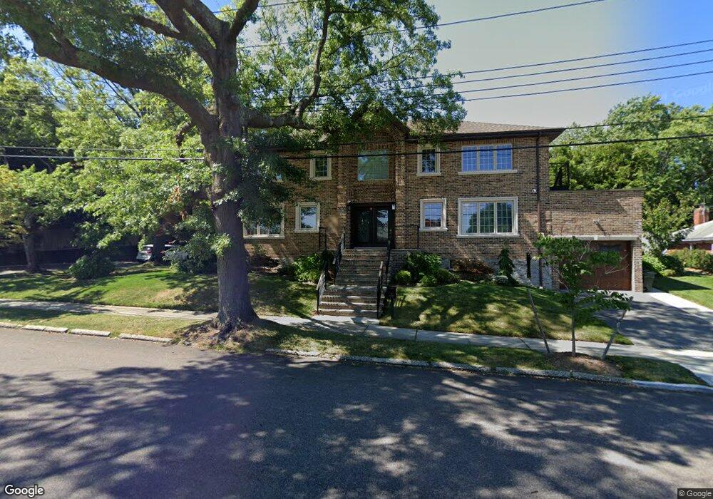 26023 60th Ave, Little Neck, NY 11362 - photo 1