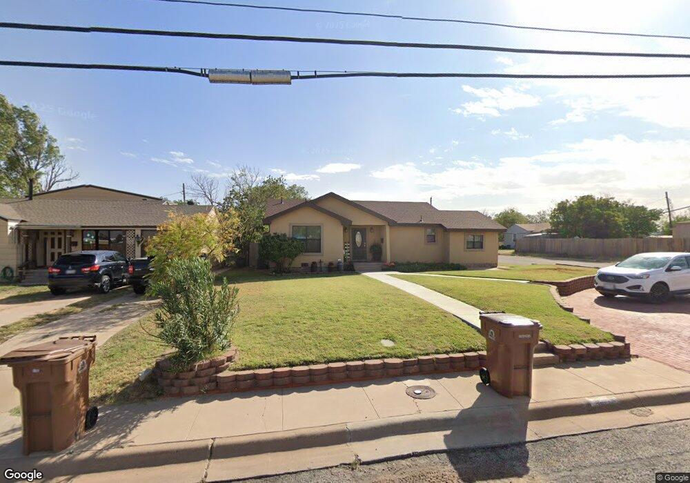 1900 E 11th Place, Big Spring, TX 79720 - photo 1