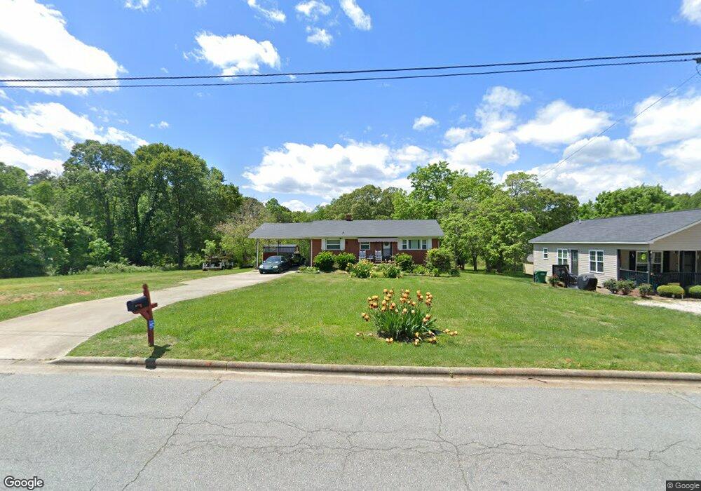 724 Hendrix St, High Point, NC 27260 - photo 1