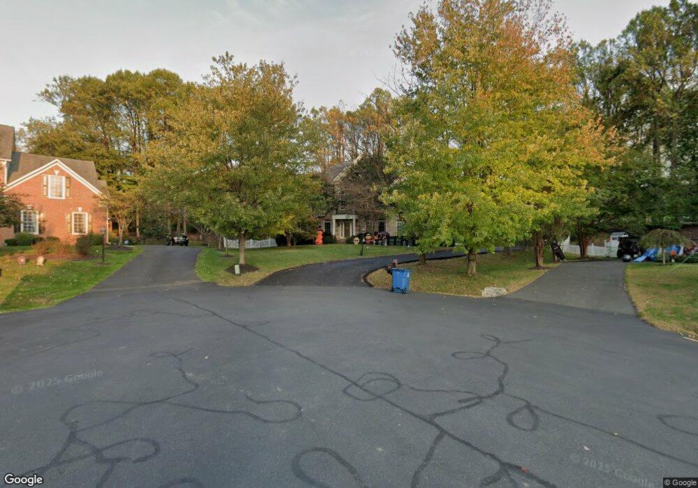 1069 Cedar Chase Ct, Herndon, VA 20170 - photo 1