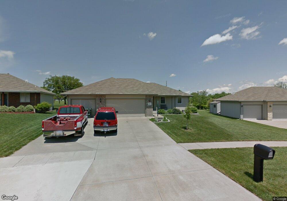 4222 SW Moundview Dr, Topeka, KS 66610 - photo 1