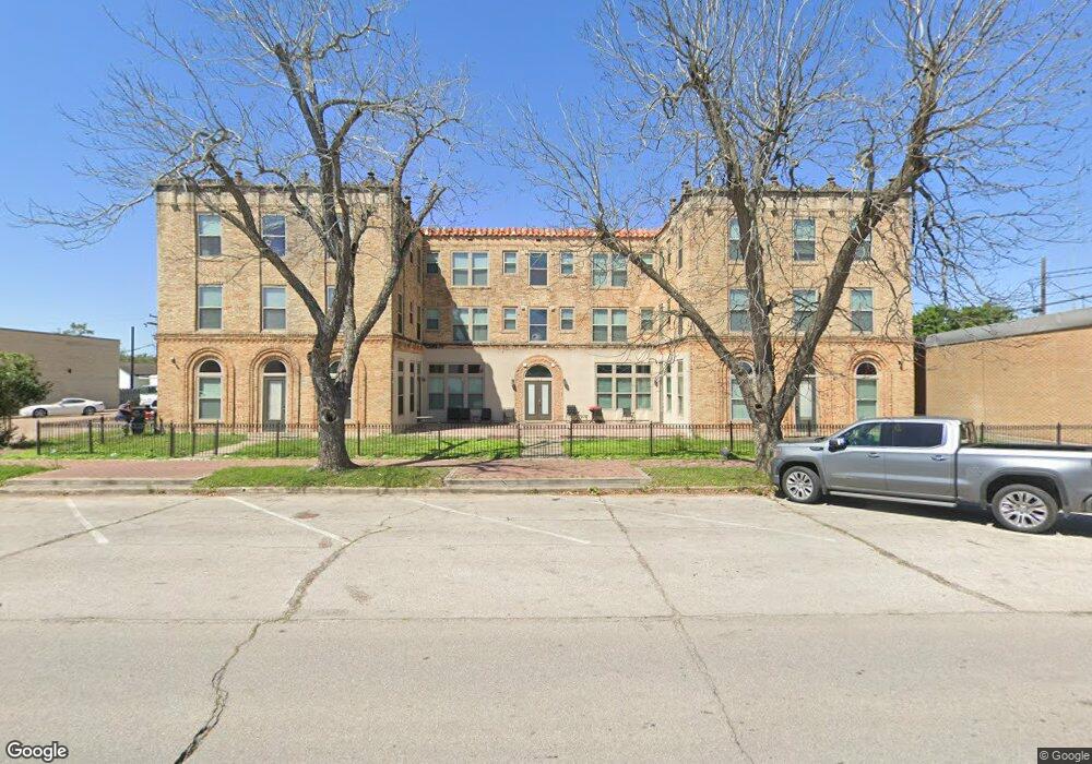 1617 6th St, Bay City, TX 77414 - photo 1