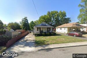 406 Chestnut St, Stratford, NJ 08084