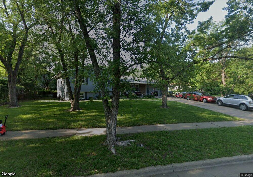 1212 SE 36th Terrace, Topeka, KS 66605 - photo 1