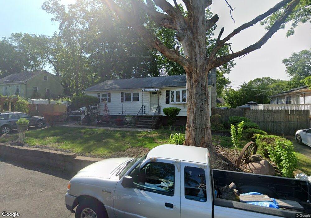 90 Wenham St, West Haven, CT 06516 - photo 1