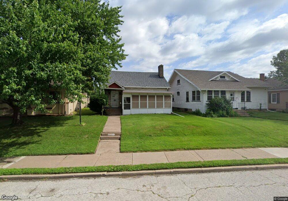 1434 E High St, Davenport, IA 52803 - photo 1