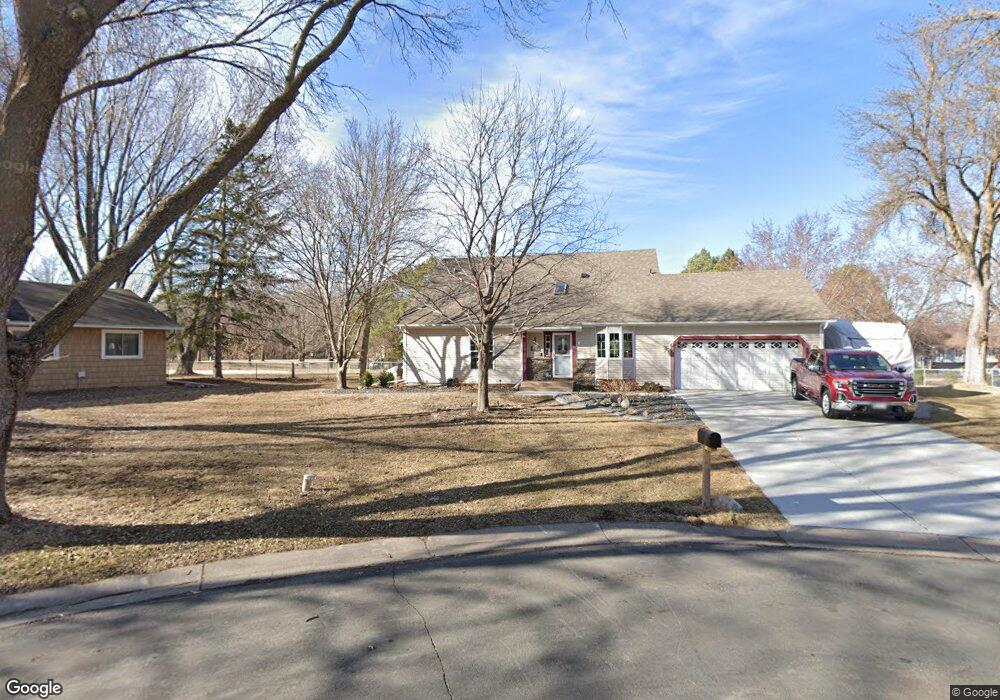 10249 Yorktown Ln N, Maple Grove, MN 55369 - photo 1